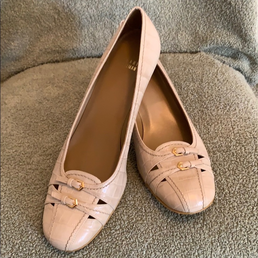 Stuart Weitzman tan croc print leather. never worn